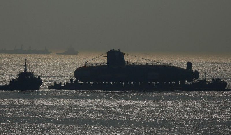 Submarine – Fire damages submarine at Mumbai yard